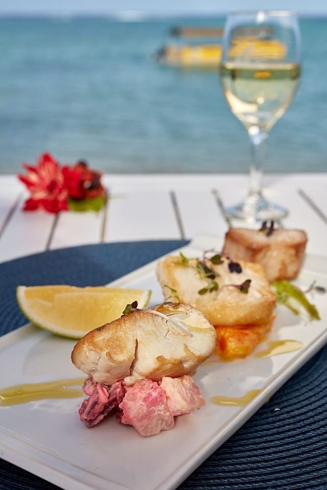 Sails Restaurant & iSoBar