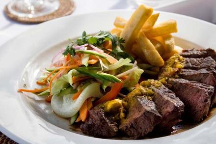 Bungalow Ate Restaurant  & Bar