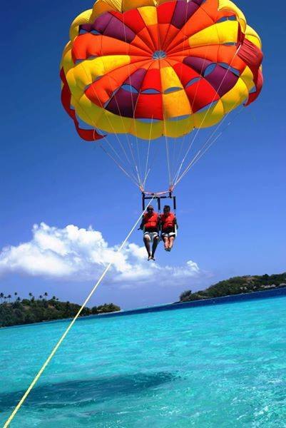 Bora Bora Parasailing