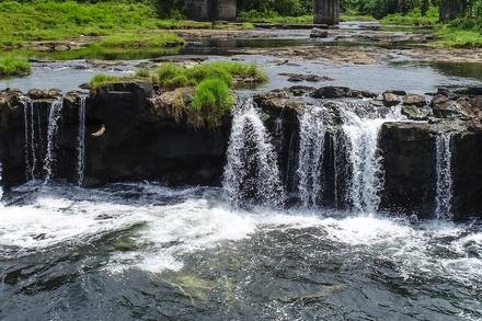 Mu Pagoa Waterfall