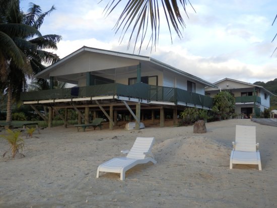 Rinos Beach Bungalows