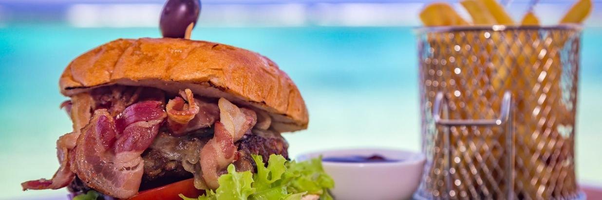 Captain Andy's Beach Bar & Grill