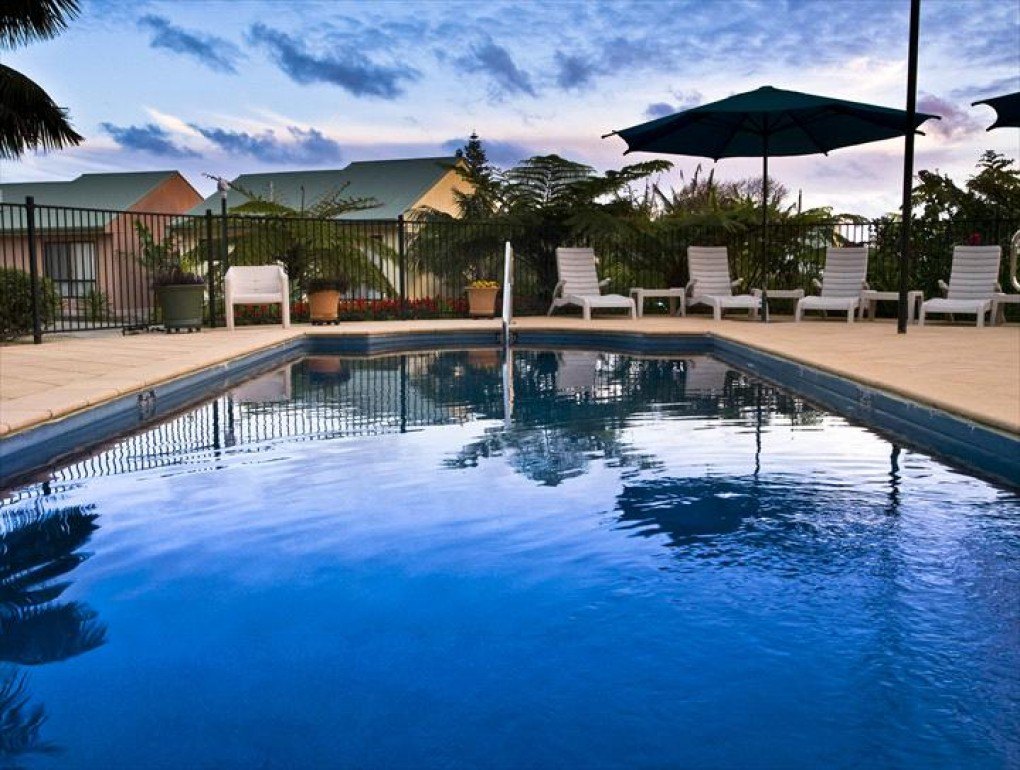 Governors Lodge Resort Hotel