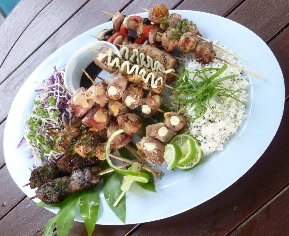 Crusoe's Restaurant & Wilson's Beach Bar