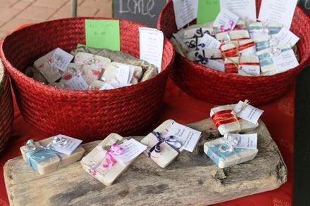 Sunday Arts & Craft market