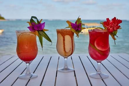 Sails Restaurant & iSoBar