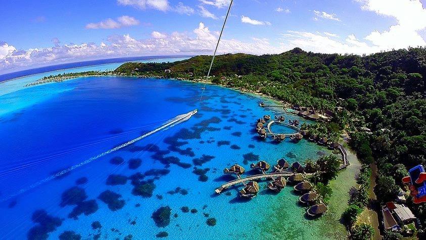Bora Bora Parasailing