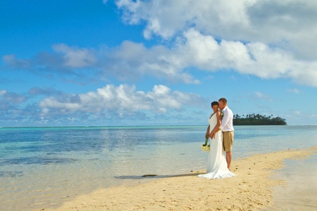Beach Wedding (Muri Beach Club Hotel)