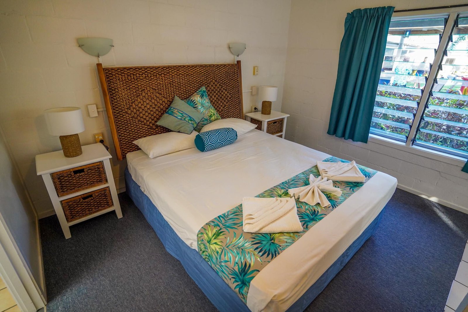 The Black Pearl Beach Side Apartments photo 3